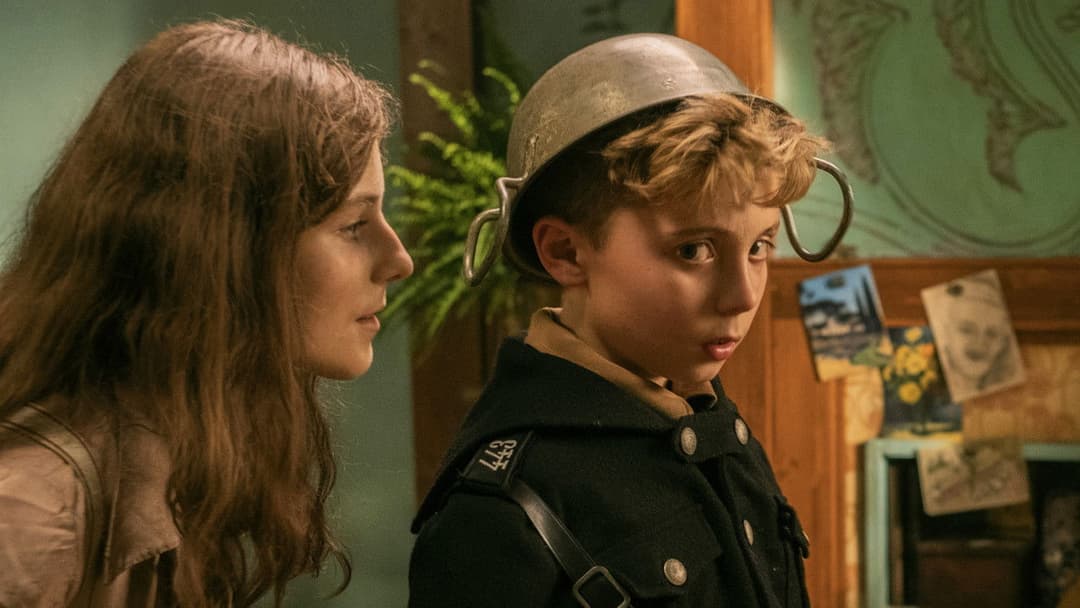 Jojo Rabbit backdrop 17