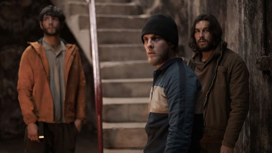 Bird Box: Barcelona backdrop 7