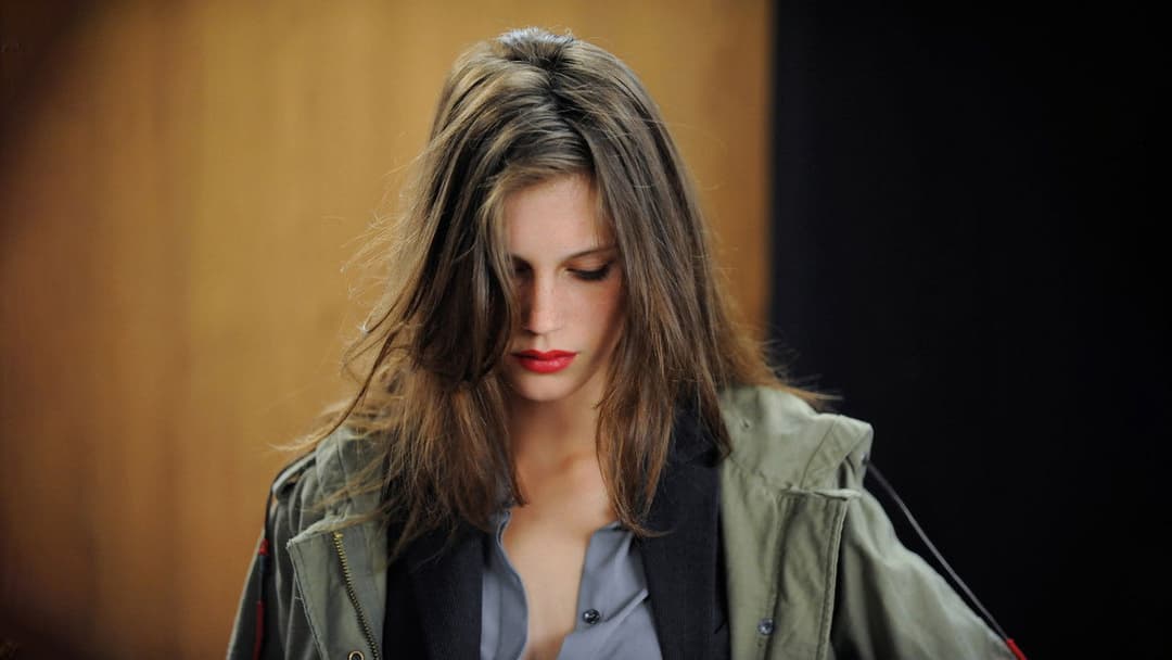 Young & Beautiful backdrop 4