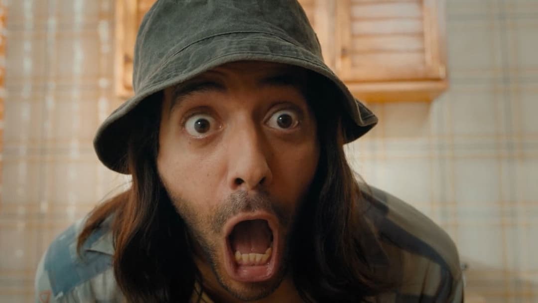 Плейбой під прикриттям backdrop 18