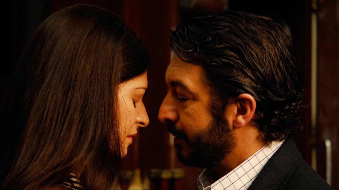 The Secret in Their Eyes backdrop 4