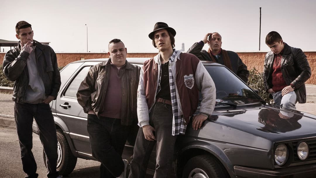 Non essere cattivo backdrop 4