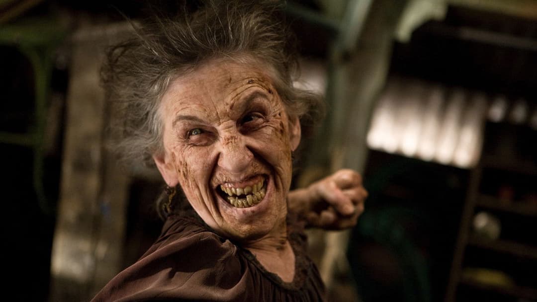 Drag Me to Hell backdrop 3