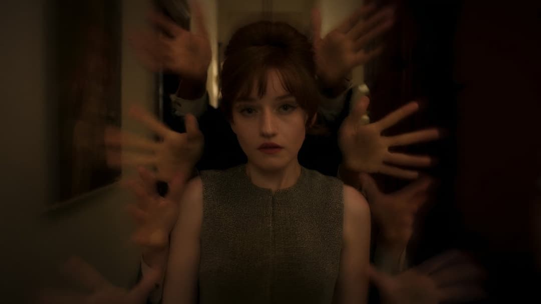 Apartment 7A backdrop 16