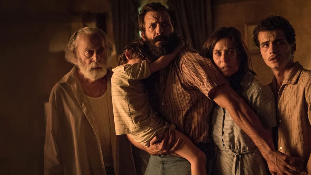 32 Malasana Street backdrop 8