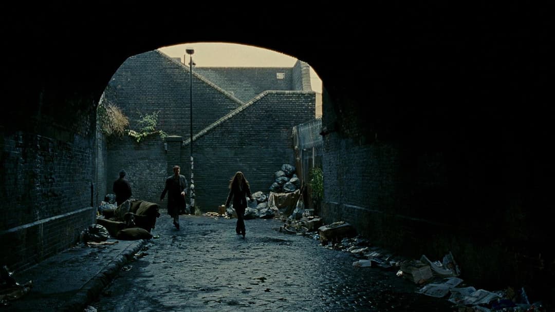 Children of Men backdrop 19