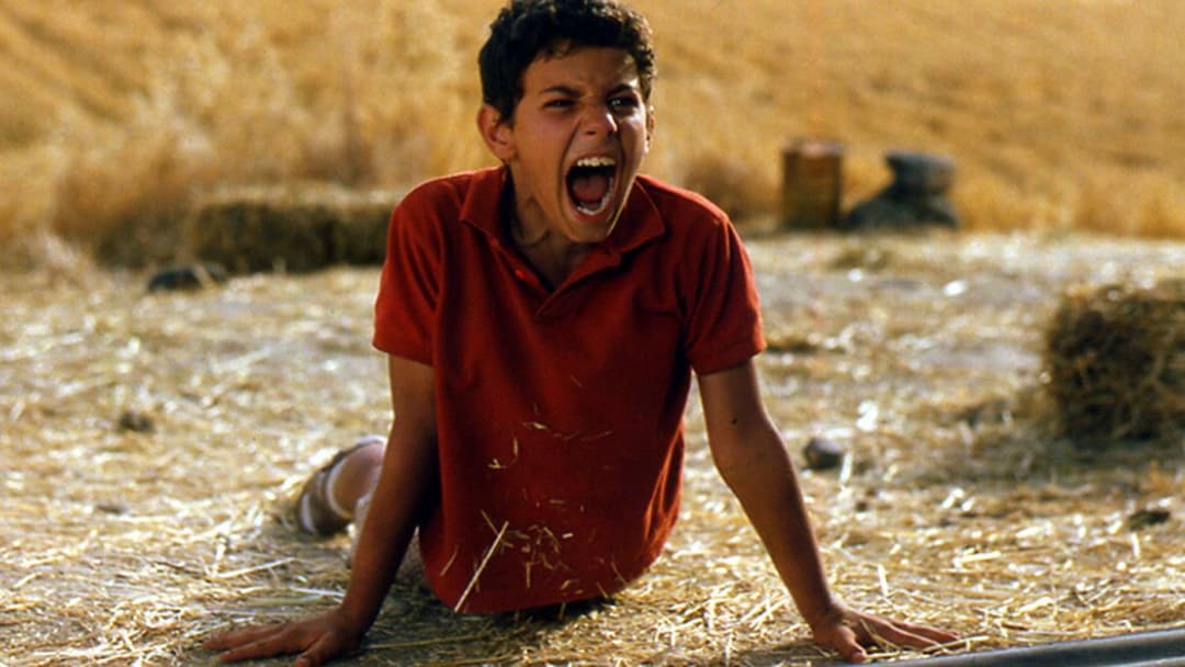 I'm Not Scared backdrop 2