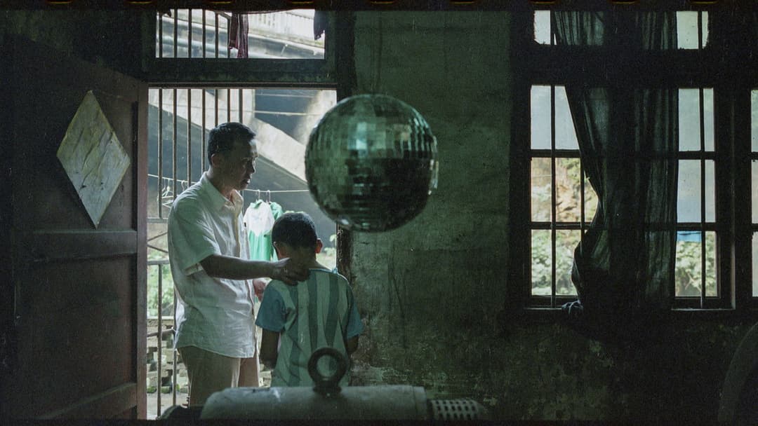 Kaili Blues backdrop 9