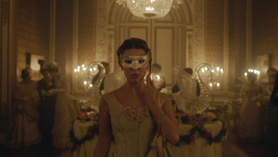 Енола Холмс 2 backdrop 13