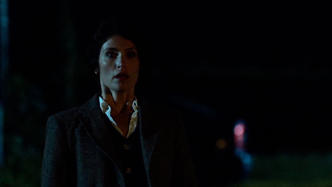 Фіктивний агент backdrop 19