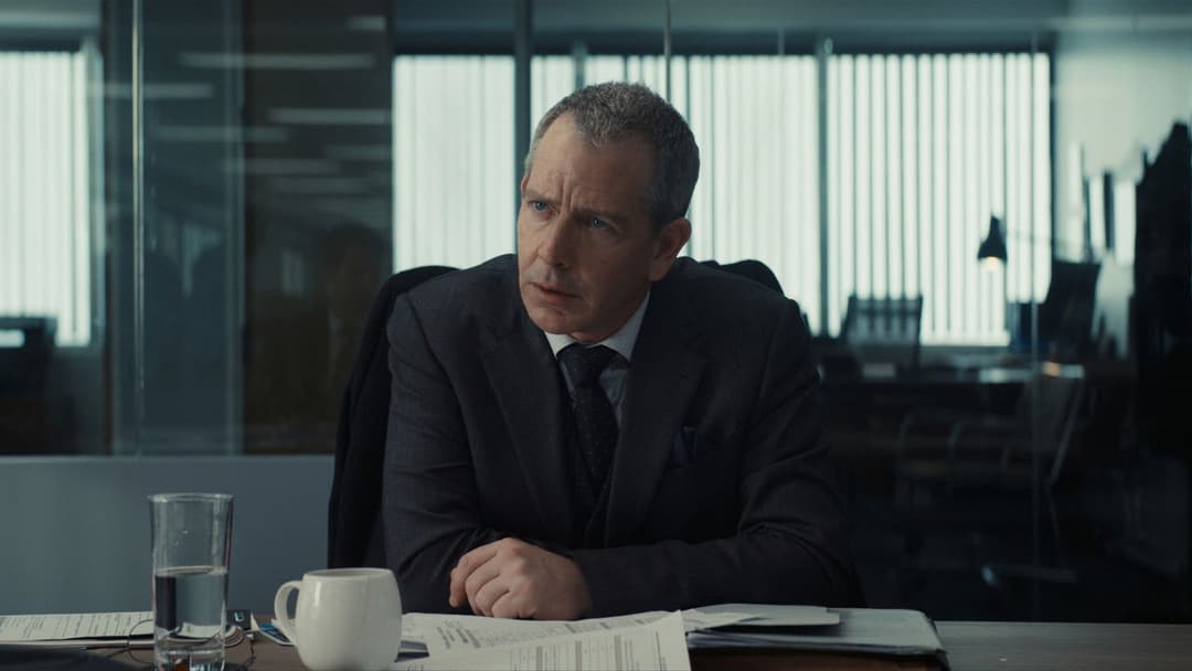 To Catch a Killer backdrop 14