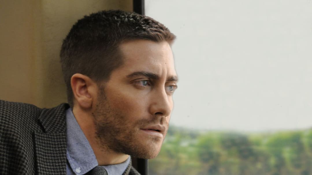 Source Code backdrop 19