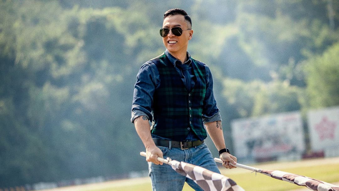 Великий брат backdrop 3