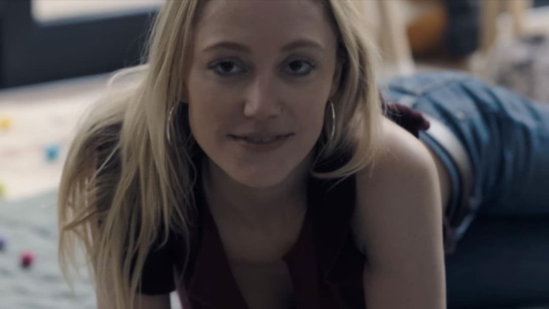 The Hand That Rocks the Cradle backdrop 4