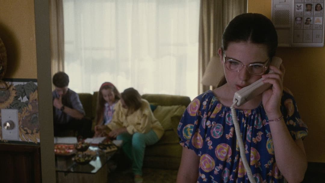 Welcome to the Dollhouse backdrop 10