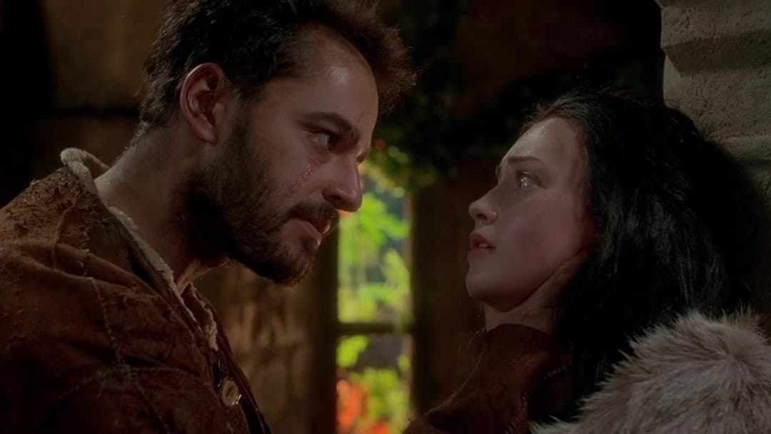 Snow White: A Tale of Terror backdrop 6