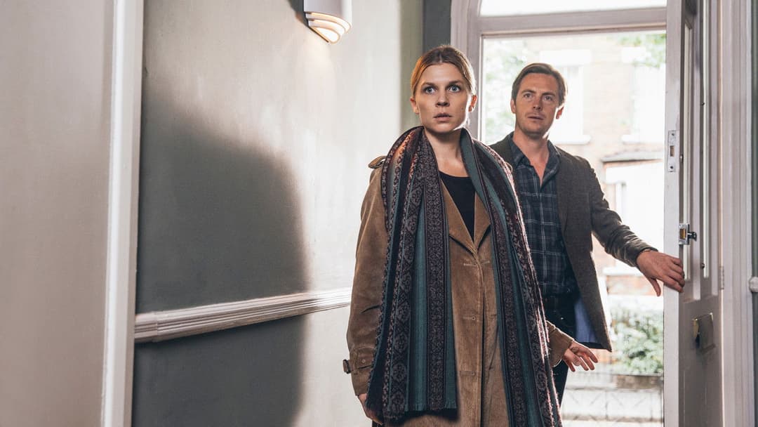 The Ones Below backdrop 1