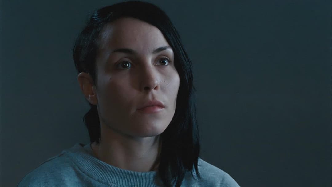 Дівчина, яка грала з вогнем backdrop 4