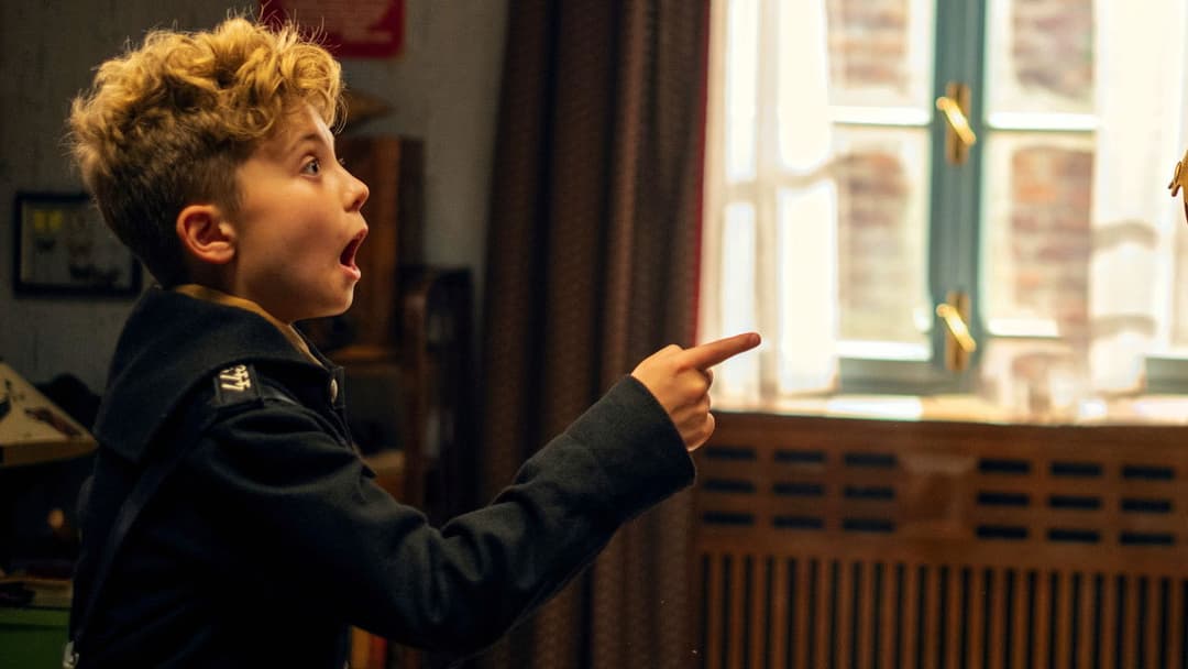 Jojo Rabbit backdrop 13