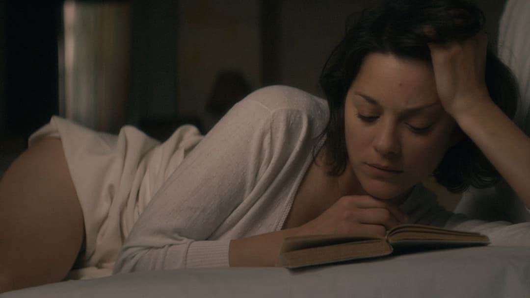 Die Frau im Mond - Erinnerung an die Liebe backdrop 4