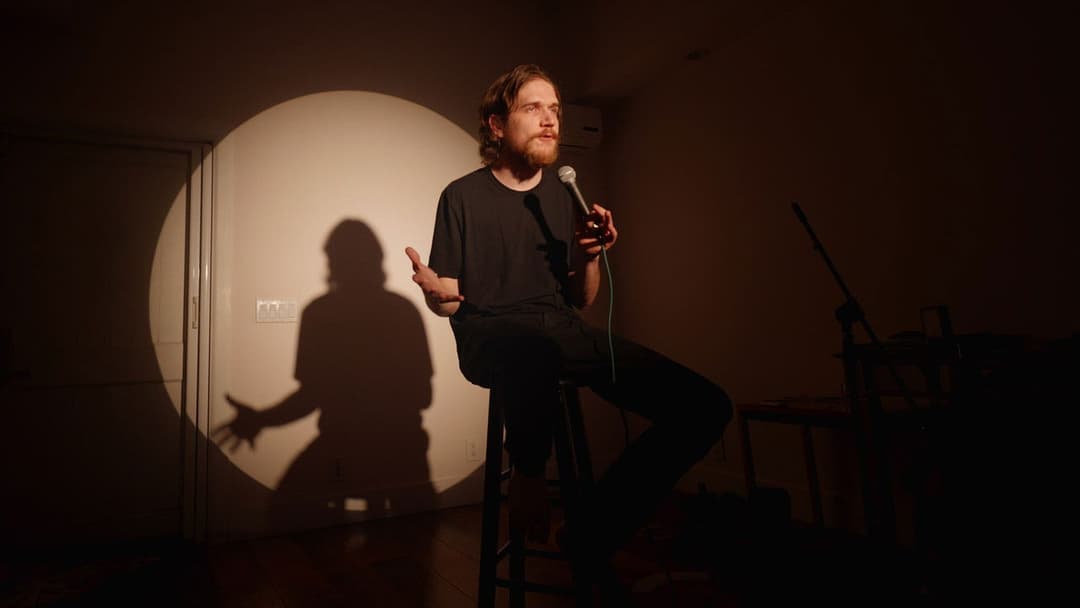 Bo Burnham: Inside backdrop 6