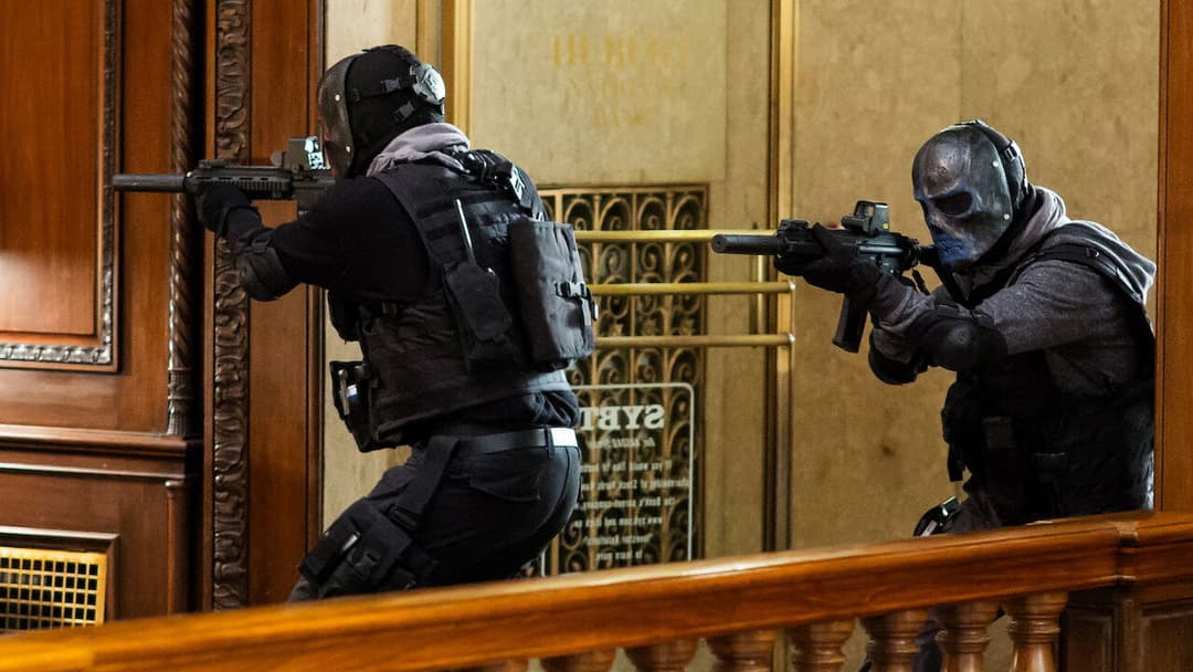 Marauders - Die Reichen werden bezahlen backdrop 4