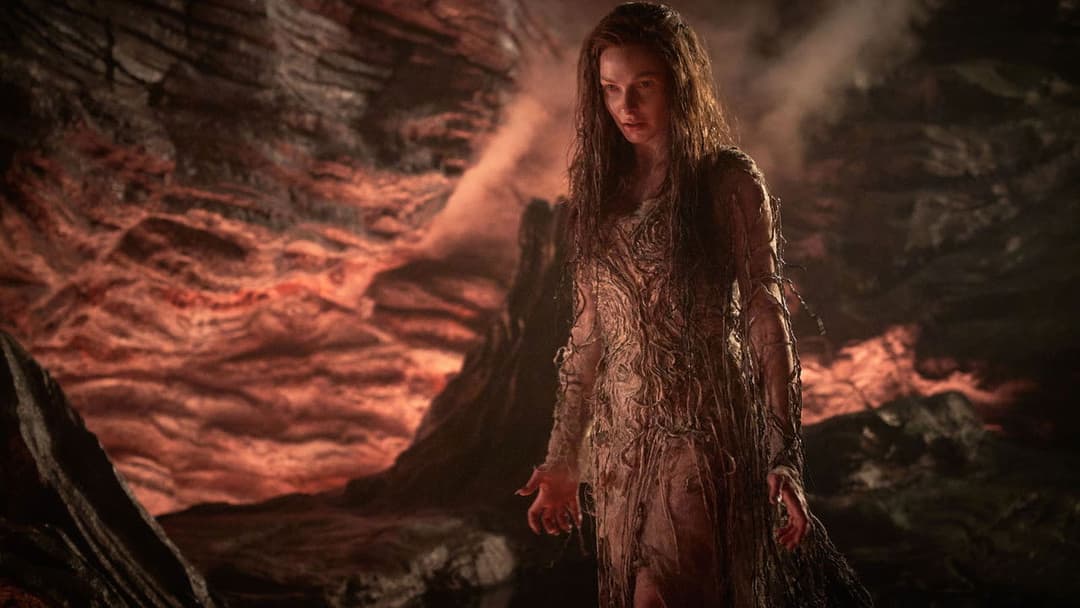 The Kid Who Would Be King backdrop 6