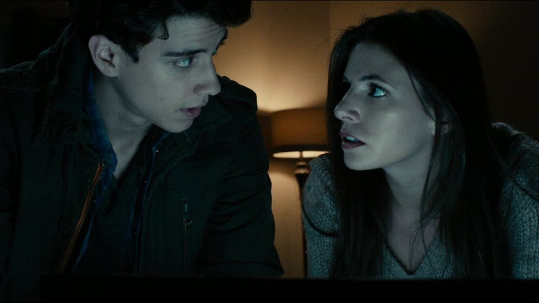 Girlhouse - Töte, was Du nicht kriegen kannst! backdrop 4