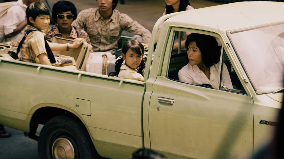 Спочатку вони вбили мого батька backdrop 4