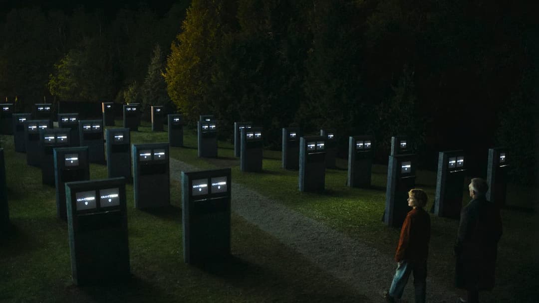 The Shrouds backdrop 4