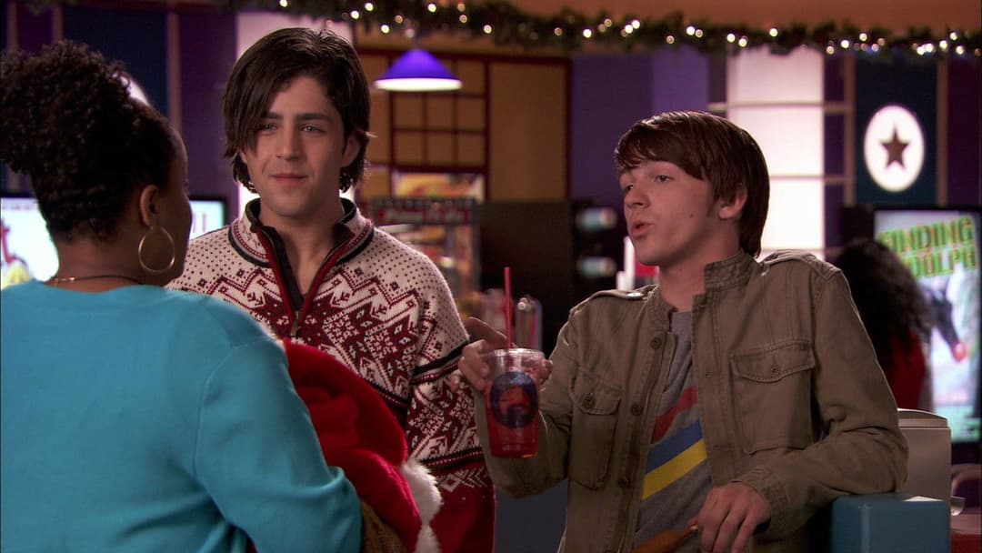 Merry Christmas, Drake & Josh backdrop 4
