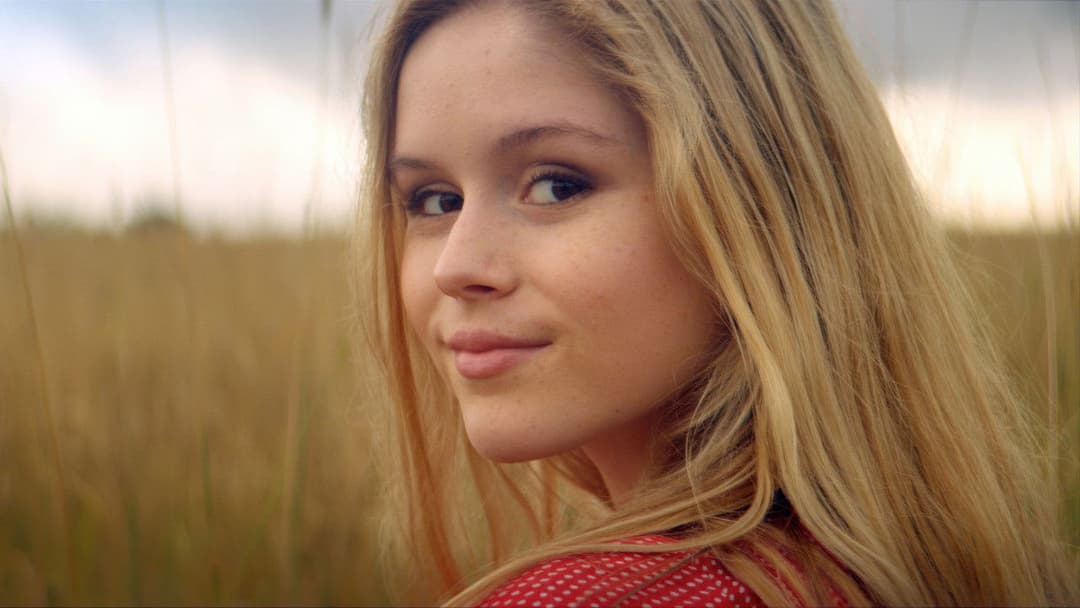 The Kings of Summer backdrop 12