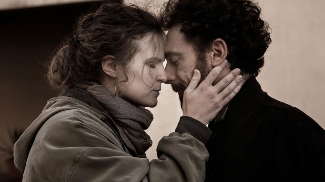 Confidenza backdrop 1