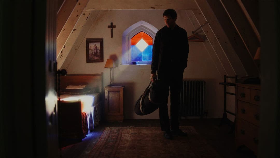 Wake Up Dead Man: A Knives Out Mystery backdrop 18