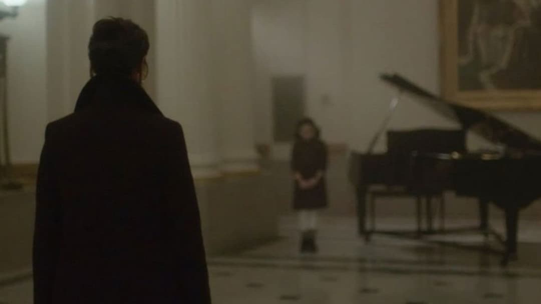 Orphan: First Kill backdrop 13