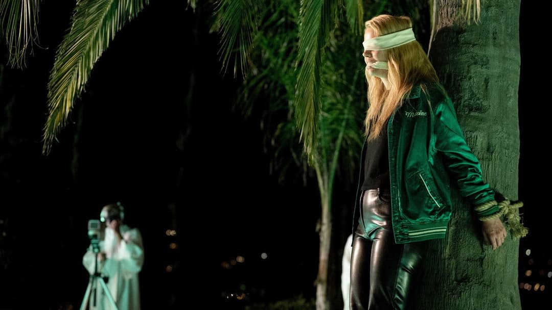 MaXXXine backdrop 11