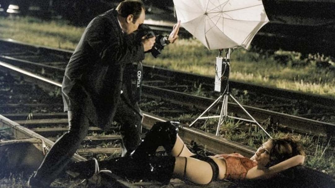 Ma che colpa abbiamo noi backdrop 1