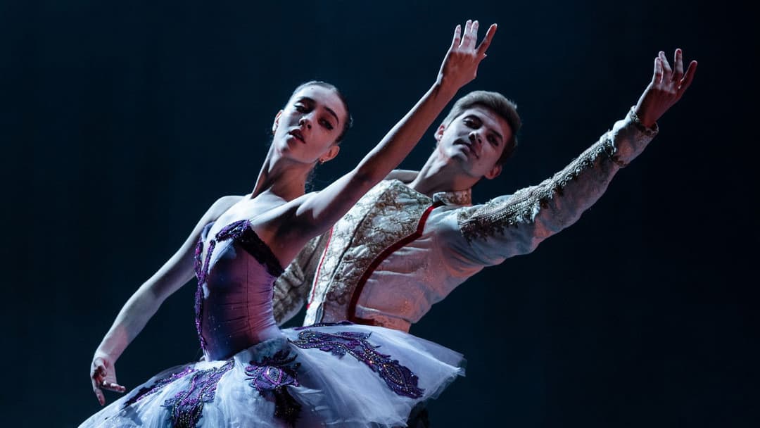 The American backdrop 19