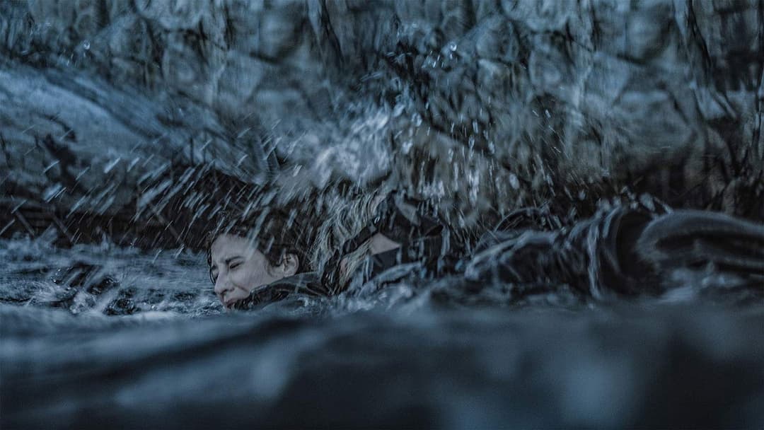 Breaking Surface backdrop 16