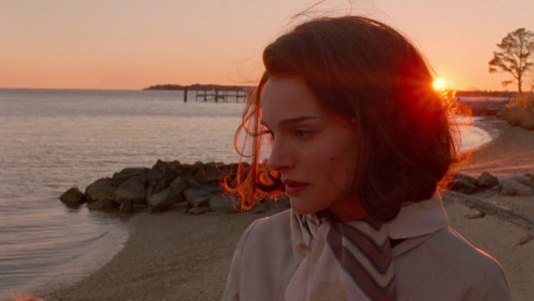 Jackie: Die First Lady backdrop 9