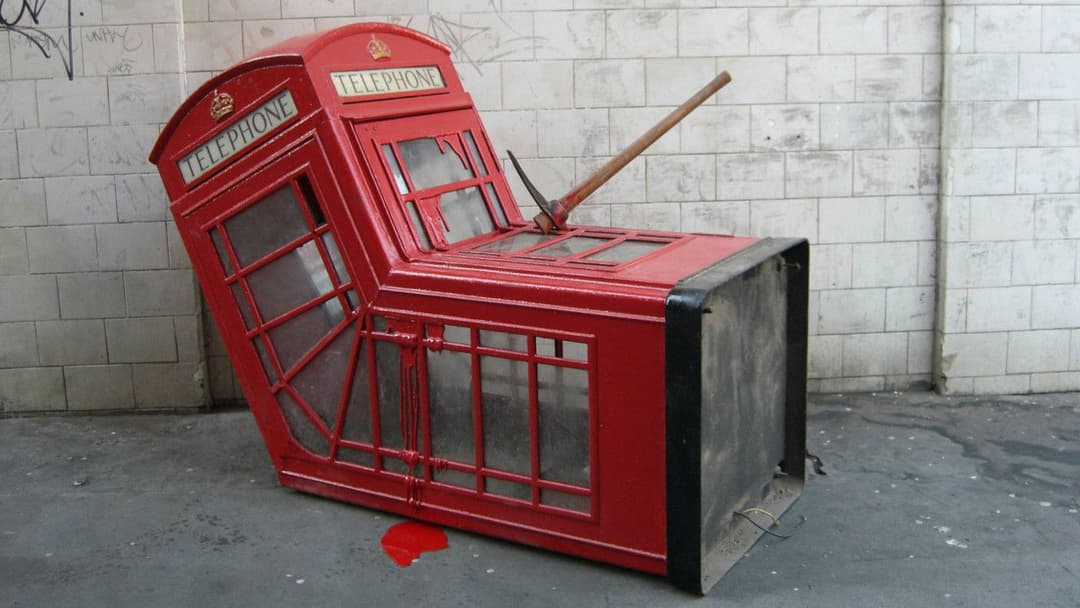 Exit Through the Gift Shop backdrop 7