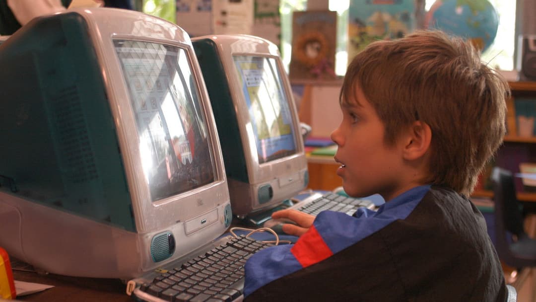 Юність backdrop 14