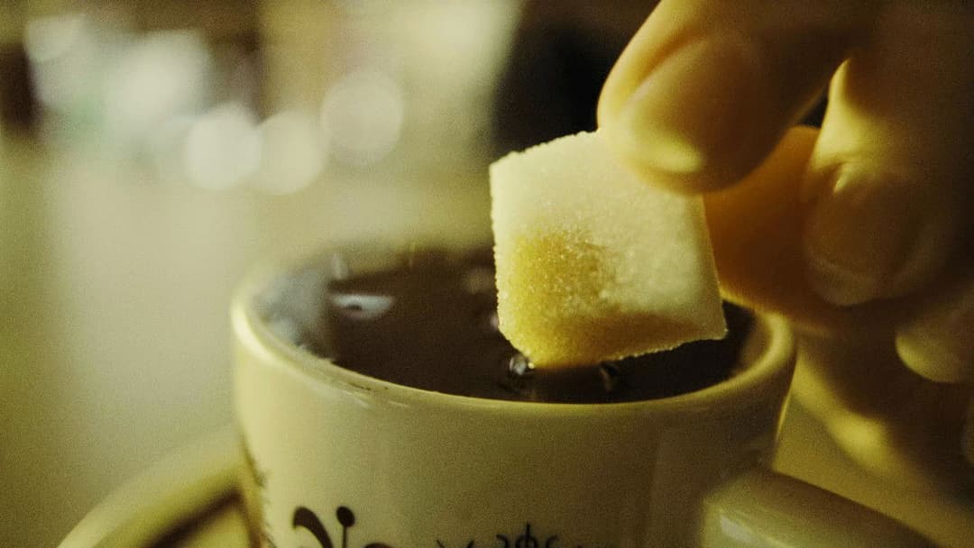 Drei Farben: Blau backdrop 3