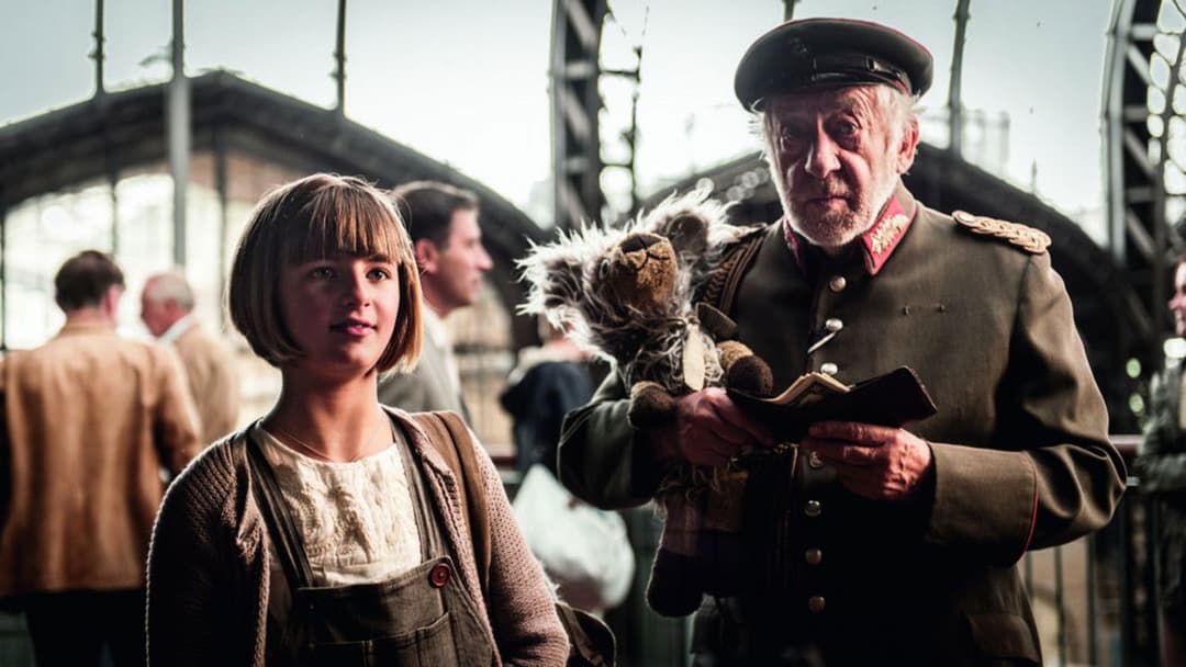 Head Full of Honey backdrop 8