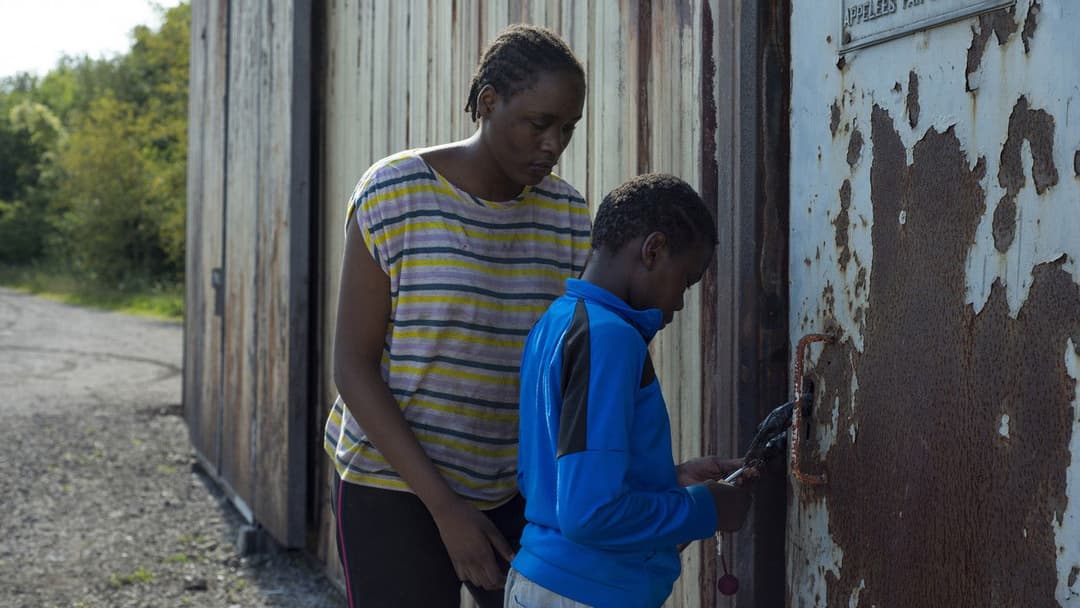 Tori & Lokita backdrop 12