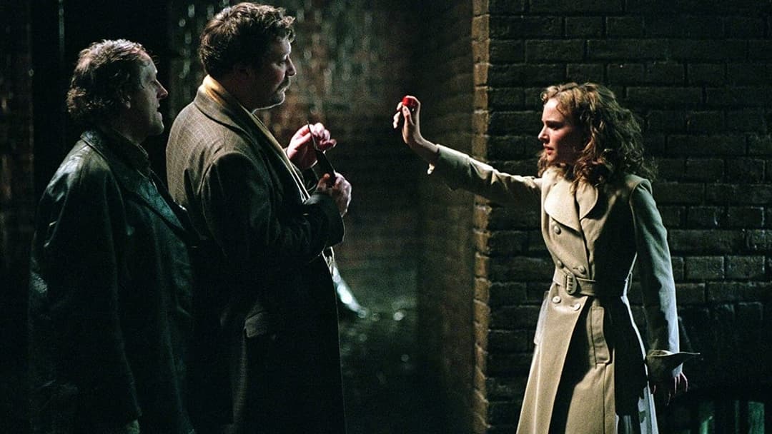 V wie Vendetta backdrop 7