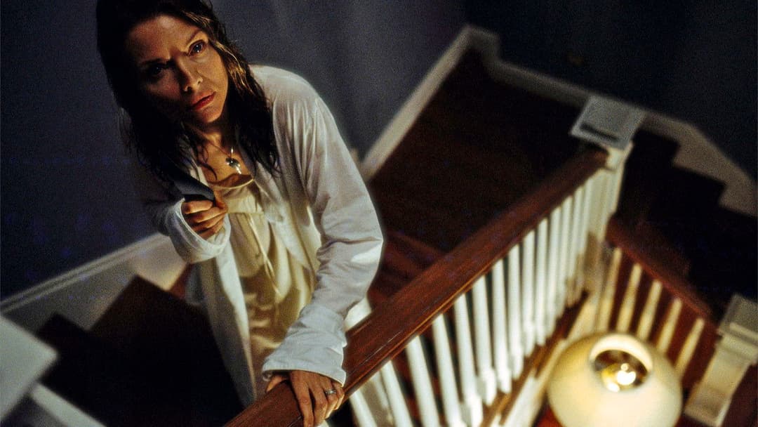 What Lies Beneath backdrop 10