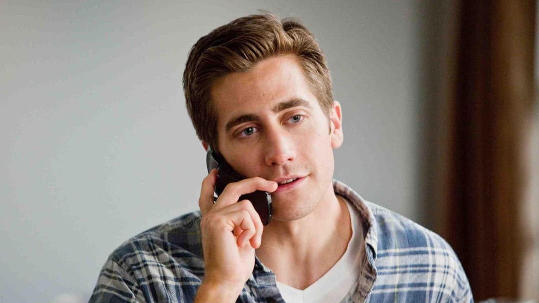 Кохання та інші ліки backdrop 18