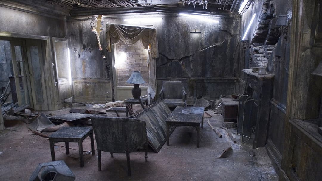 Zimmer 1408 backdrop 9