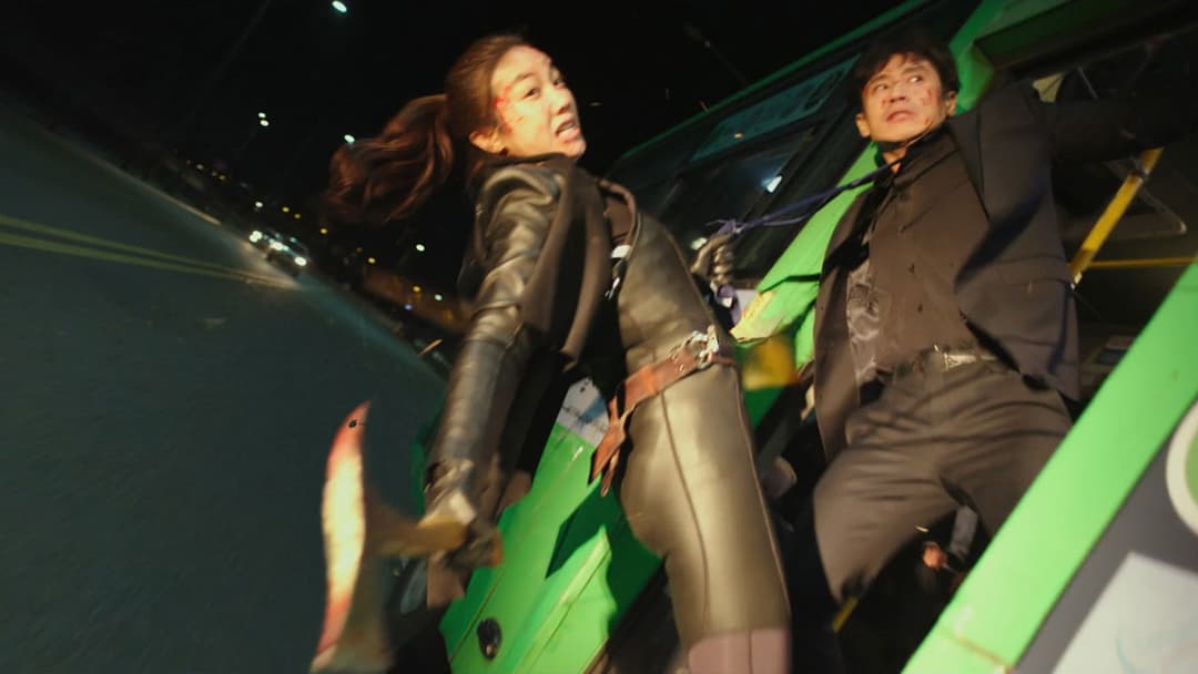 Злочинниця backdrop 17